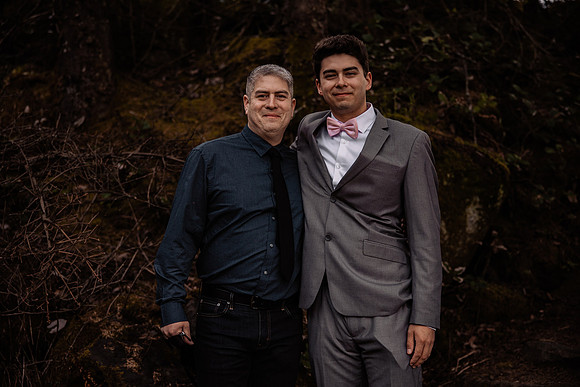 Eric-Kylee-Fishing-Rock-Elopement-Depoe-Bay-0regon-Photos-4477