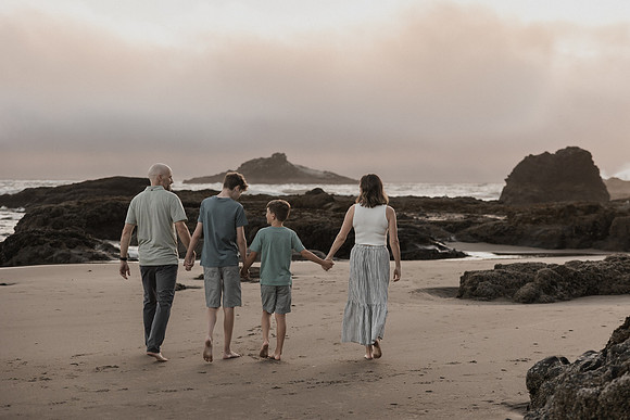 NATALIE-Family-Vacation-Photos-Lincoln-City-Oregon-2025 (5 of 52)