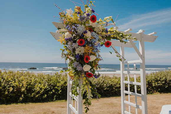 Marcus-Lori-Chinook-Winds-Seafood-Grille-Lincoln-City-Oregon-Wedding-Photos (180 of 477)