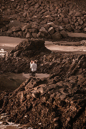 jace-love-porposal-newport-oregon-yaquina-lighthouse-photos (4 of 54)
