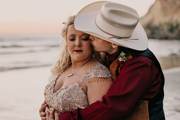 Kayla-Bo-Hug-Point-Oregon-Elopement-Photos-4361