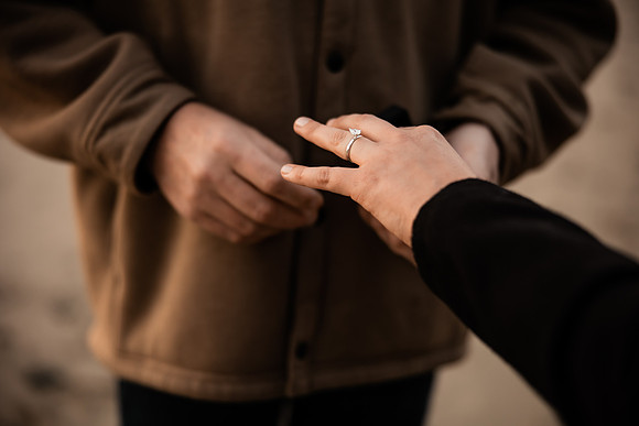 cole-jenn-suprise-proposal-otter-crest-beach-depoe-bay-oregon-photos-9602