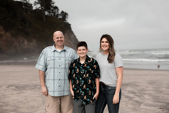 Family-Photos-2024-Lincoln-City-Oregon--2