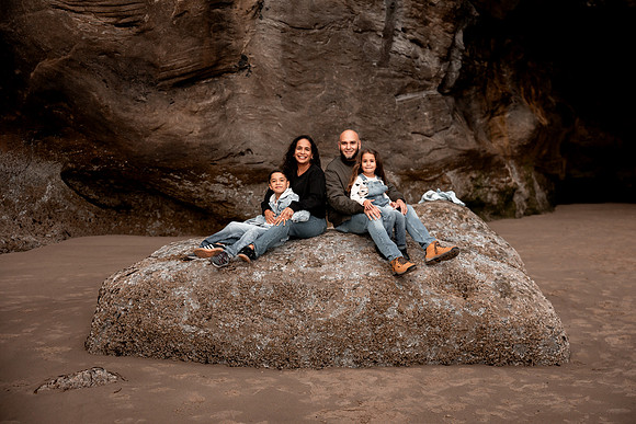 Kristina-family-photos-2025-Hug-Point-Oregon (44 of 51)