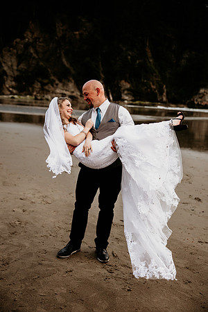 Kacey-Short-Sand-Beach-Tillamook-Oregon-Elopement (99 of 128)