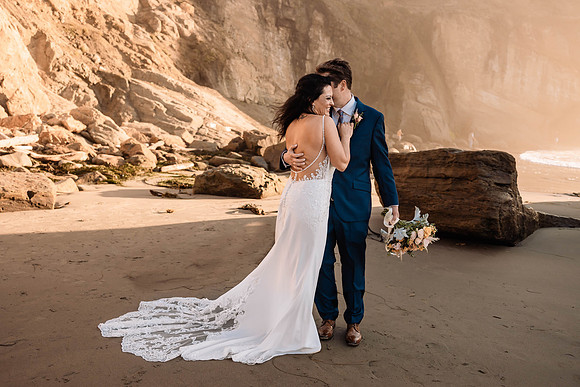 Lacey-Tom-Depoe-Bay-Oregon-Elopement-Photos-2-13