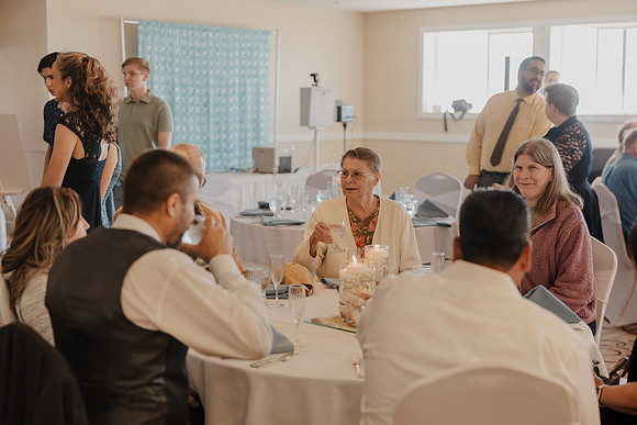 Marcus-Lori-Chinook-Winds-Seafood-Grille-Lincoln-City-Oregon-Wedding-Photos (213 of 477)