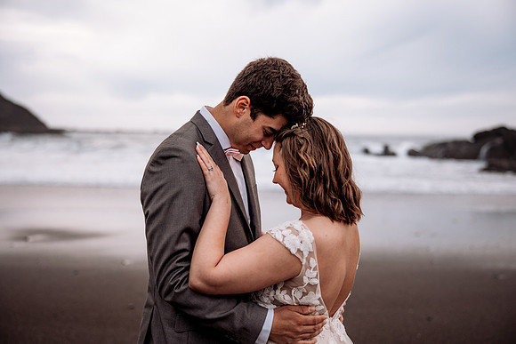 Eric-Kylee-Fishing-Rock-Elopement-Depoe-Bay-0regon-Photos-4890
