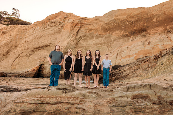 Amanda-Family-Photos-Pacific-City-Oregon-2025 (46 of 53)