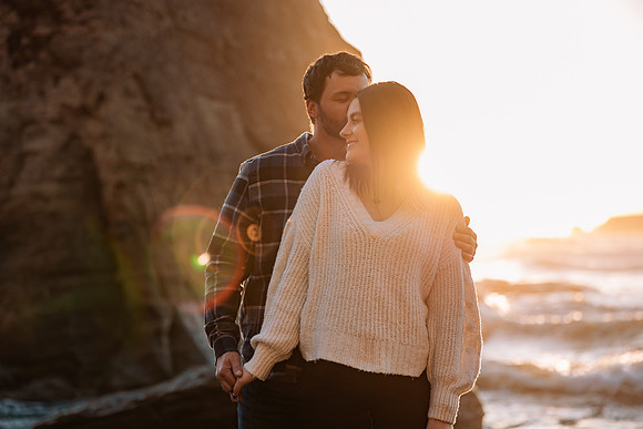 brittani-Nick-Otter-Crest-Couples-Photo-Session-Oregon-0855