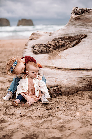 Katy-Family-Photos-2024-Rockaway-Oregon (14 of 38)