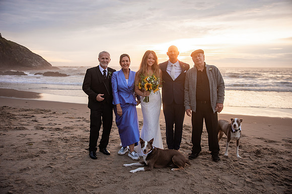 Jillian-Peter-Depoe-Bay-Oregon-Elopement-photos-31