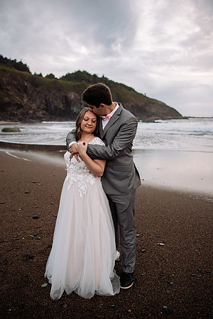 Eric-Kylee-Fishing-Rock-Elopement-Depoe-Bay-0regon-Photos-4923