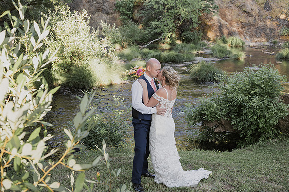 Derrick-Kenzie-Navarra-Gardens-Willamina-Oregon-Wedding-Photos (333 of 436)
