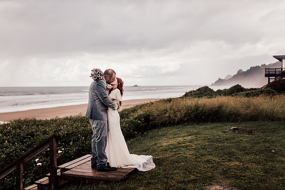Annie-Ryan-Lincoln-city-roads-end-park-oregon-elopement-photos-265