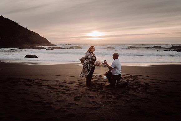 Dave-Trisha-Surprise-proposal-fogarty-creek-oregon-photos-1303