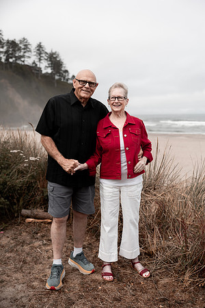 Family-Photos-2024-Lincoln-City-Oregon--43