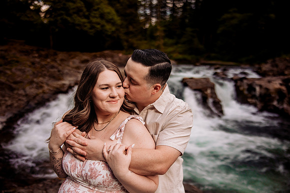 Keenan-lacey-Lucia-Falls-Washington-Engagement (10 of 53)