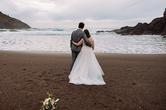 Eric-Kylee-Fishing-Rock-Elopement-Depoe-Bay-0regon-Photos-4965