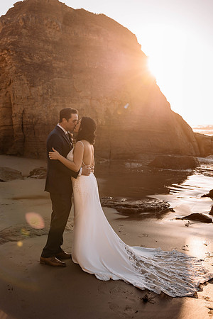 Lacey-Tom-Depoe-Bay-Oregon-Elopement-Photos-2-20