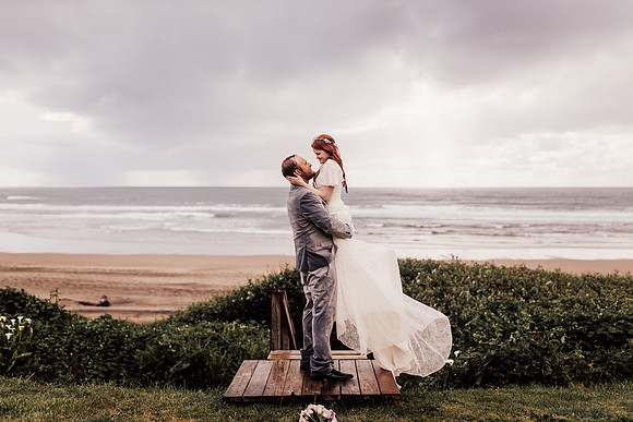 Annie-Ryan-Lincoln-city-roads-end-park-oregon-elopement-photos-257