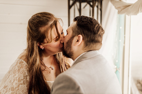 Jordan-Lainey-Roads-End-lincoln-City-oregon-airbnb-Elopement-photos-33