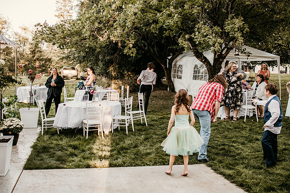 Connor-Cierra-Ranier-Washington-Barn-Rustic-Wedding-Washington-Wedding-Photos-0410