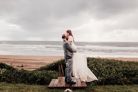 Annie-Ryan-Lincoln-city-roads-end-park-oregon-elopement-photos-256