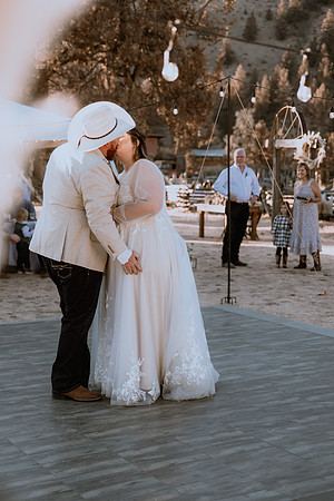 DYLAN-CLAIRE-WEDDING-reception-60