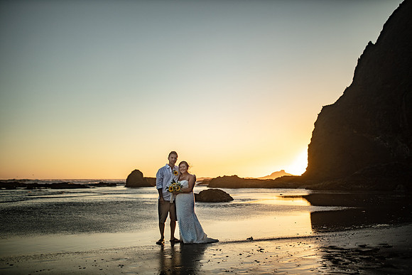 Anthony-Drayann-roadsend-lincoln-city-oregon-elopement-photos-7531