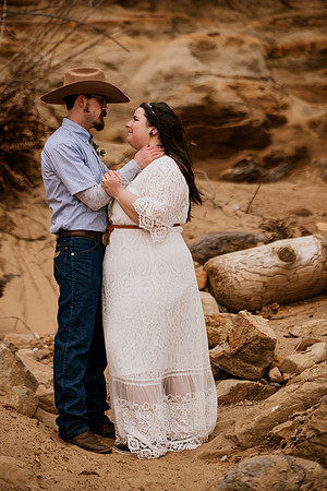 Trevyn-Ky-Otter-Crest-Devils-Punchbowl-Depoe-Bay-Oregon-Elopement-Photos-9553