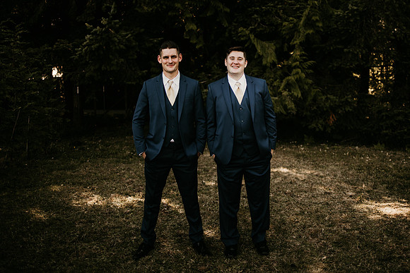 Connor-Cierra-Ranier-Washington-Barn-Rustic-Wedding-Washington-Wedding-Photos-9361