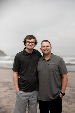 Family-Photos-2024-Lincoln-City-Oregon--28