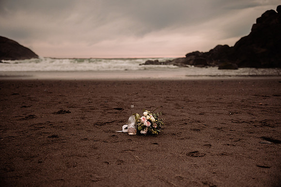 Eric-Kylee-Orona-Lincoln-City-Fogarty-creek-Oregon-Couples-Photos-5294