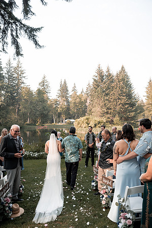 Ryan-Lynsie-Bridal-Veil-Lakes-Portland-Oregon-Weddingg-18