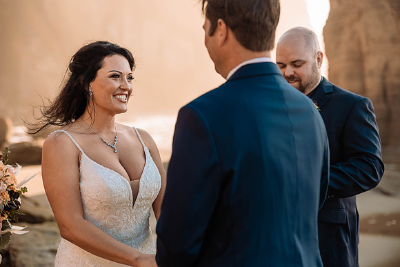 Lacey-Tom-Depoe-Bay-Oregon-Elopement-Photos-9918