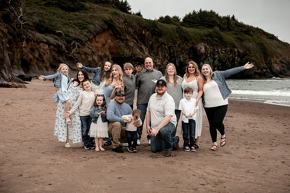 Destiny-Makala-Family-Photos-2025-Depoe-bay-Oregon (53 of 72)