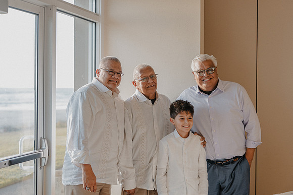 Marcus-Lori-Chinook-Winds-Seafood-Grille-Lincoln-City-Oregon-Wedding-Photos (391 of 477)