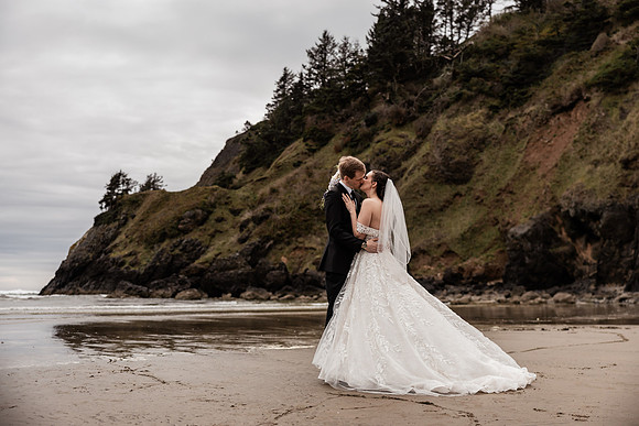 Nathan-Lacey-Newport-Oregon-Elopement-Photos-2025 (39 of 101)