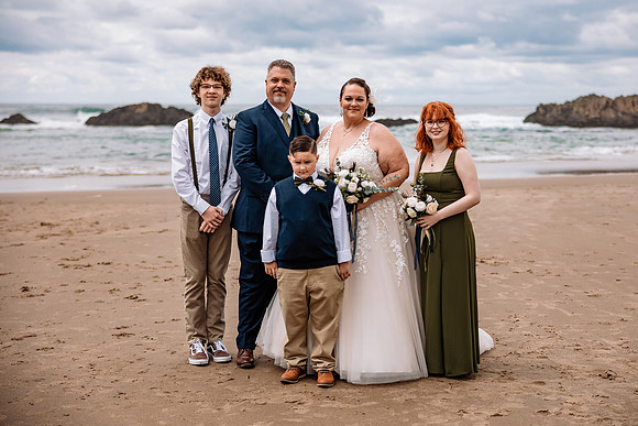 Jon-Kimberli-Chinook-Winds-Lincoln-City-Oregon-Wedding-2022 (103 of 139)