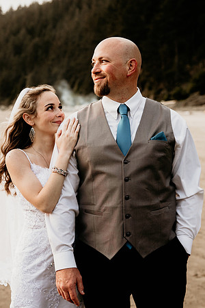 Kacey-Short-Sand-Beach-Tillamook-Oregon-Elopement (84 of 128)