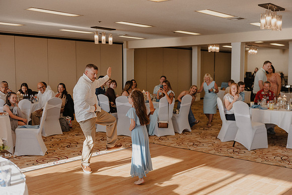 Marcus-Lori-Chinook-Winds-Seafood-Grille-Lincoln-City-Oregon-Wedding-Photos (328 of 477)