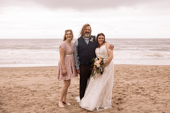 Jeff-April-Inn-Spanish-Head-Lincoln-City-oregon-Wedding-2022 (168 of 299)