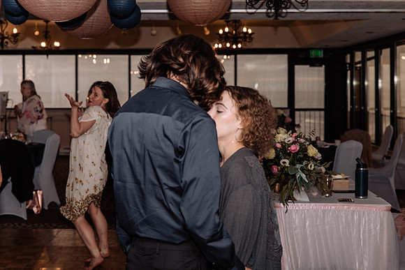 Jeff-April-Inn-Spanish-Head-Lincoln-City-oregon-Wedding-2022 (339 of 299)