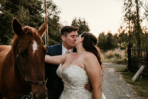 Connor-Cierra-Ranier-Washington-Barn-Rustic-Wedding-Washington-Wedding-Photos-0683