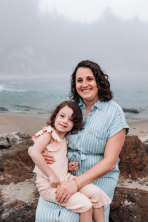 Family-Photos-2024-Lincoln-City-Oregon-25