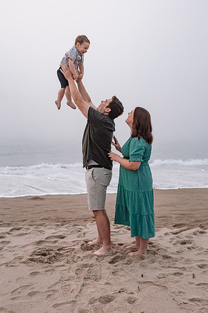 Family-Photos-2024-Lincoln-City-Oregon-5