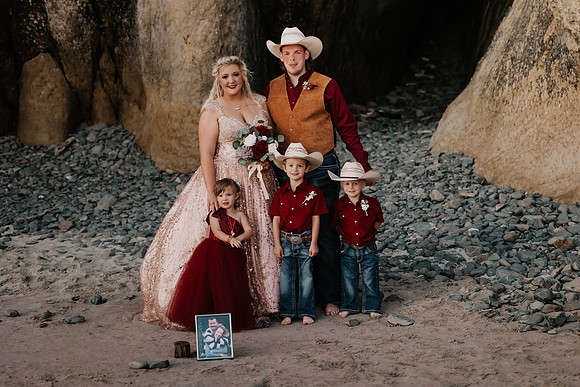Kayla-Bo-Hug-Point-Oregon-Elopment-4094