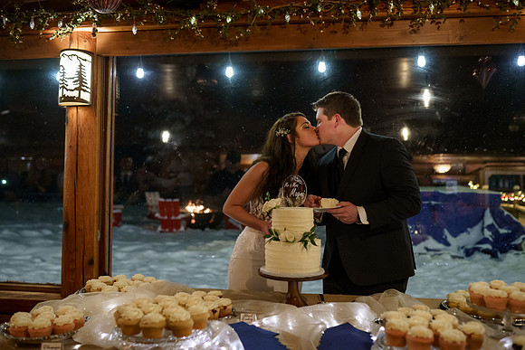 Tyler-Brittani-Lake-Priest-Idaho-Winter-Snow-Wedding-2021-04530