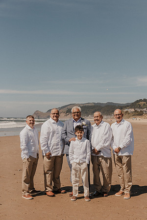 Marcus-Lori-Chinook-Winds-Seafood-Grille-Lincoln-City-Oregon-Wedding-Photos (189 of 477)